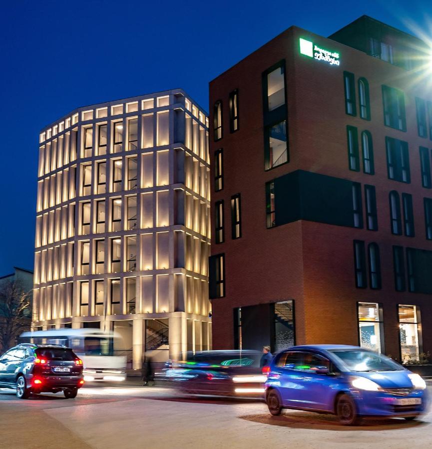 Holiday Inn Express Tbilisi Avlabari By Ihg Exterior foto